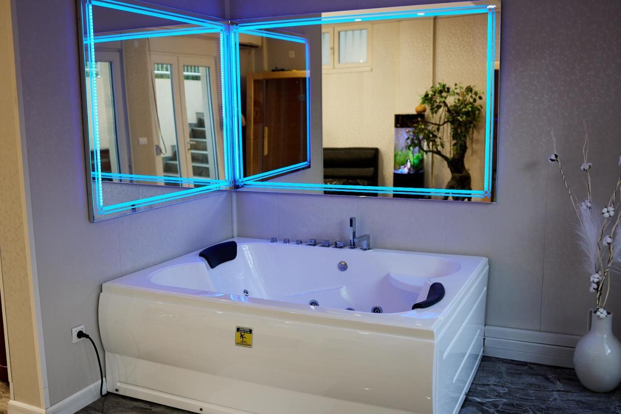 Spa Lux Apartmani โนวีซาด ภายนอก รูปภาพ